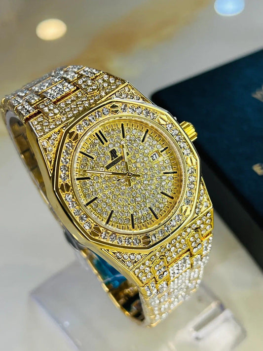 The Iced Out Watch - Golden