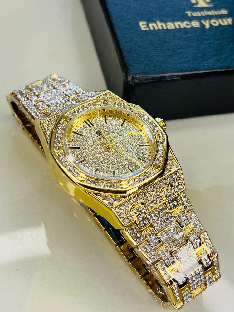 The Iced Out Watch - Golden